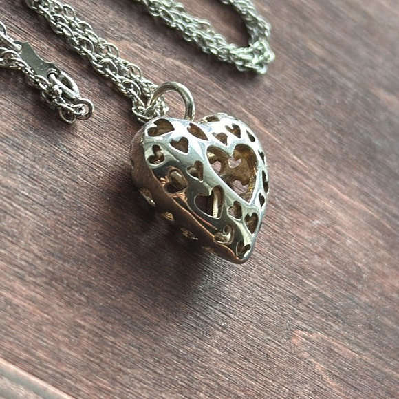 NWOT STERLING Stamped Chain + Heart Shape (Heavy) Pendant - Picture 4 of 7